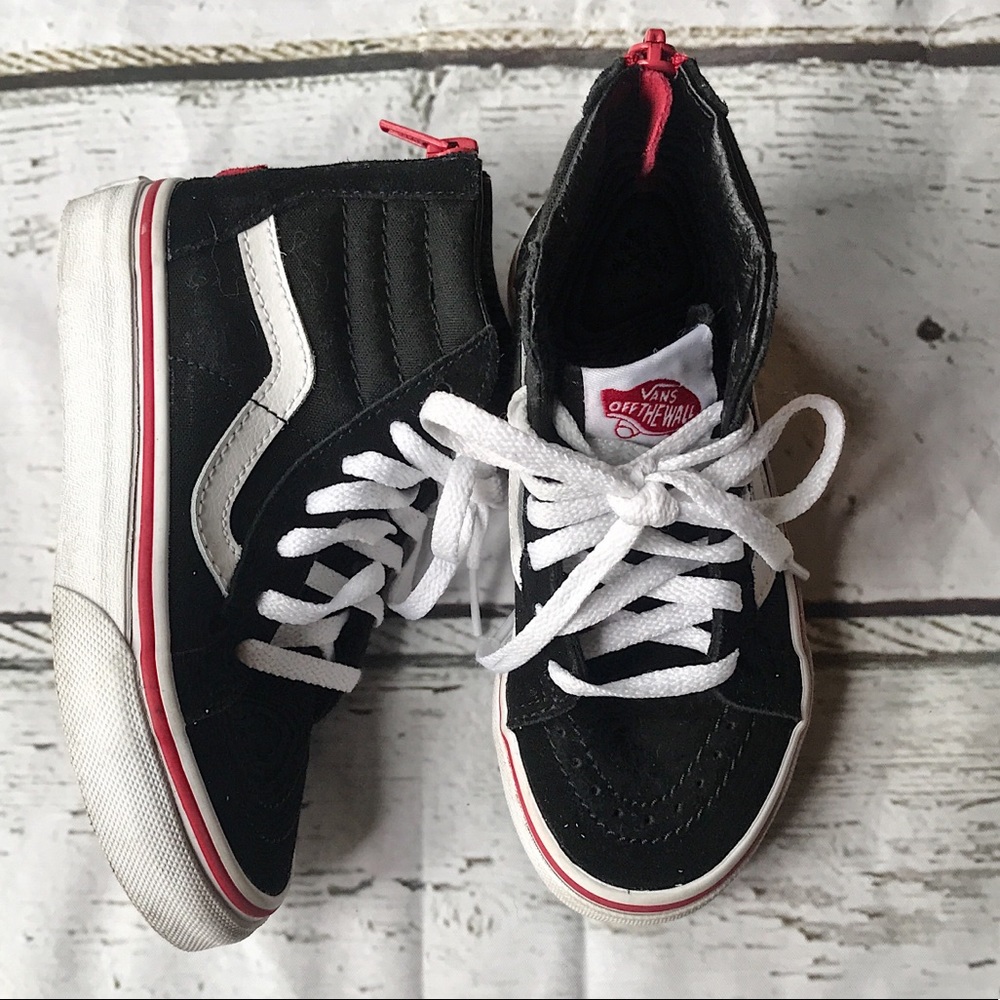 Vans Old Skool Hi Tops with ♥️ accents :: size 11